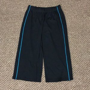 Champion Cropped Pants